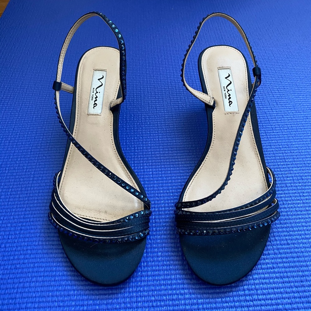 Size 7 Navy one Inch heels